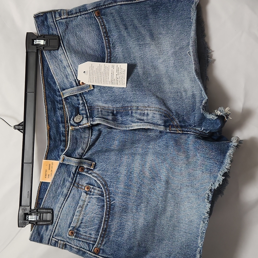Levi's 501 button fly Denim shorts NWT size 31